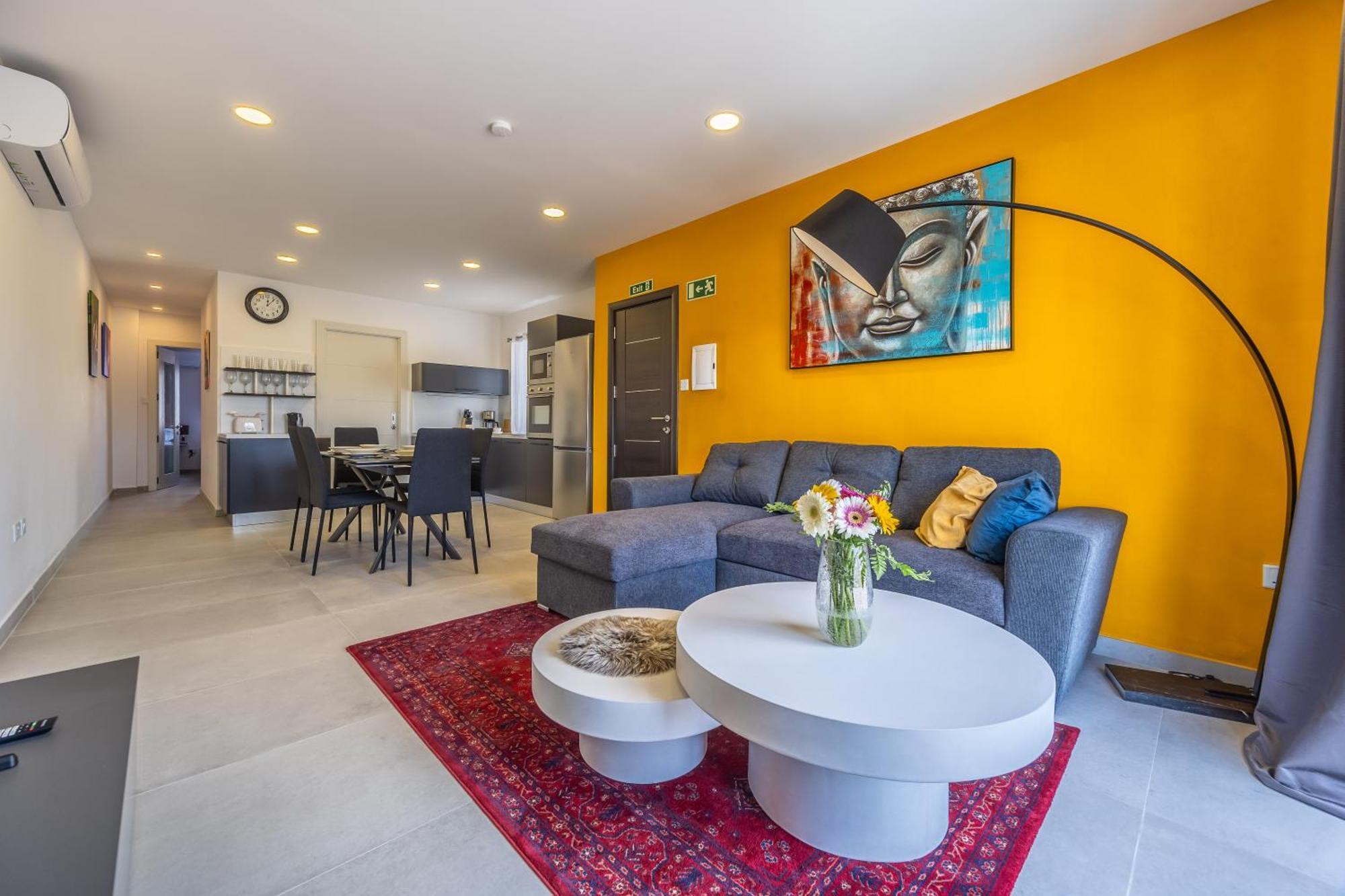 Sleek & Stylish 2Br Accommodation With Large Private Terrace - Close To Saint Julian'S & Tigne Shopping Mall Слима Экстерьер фото