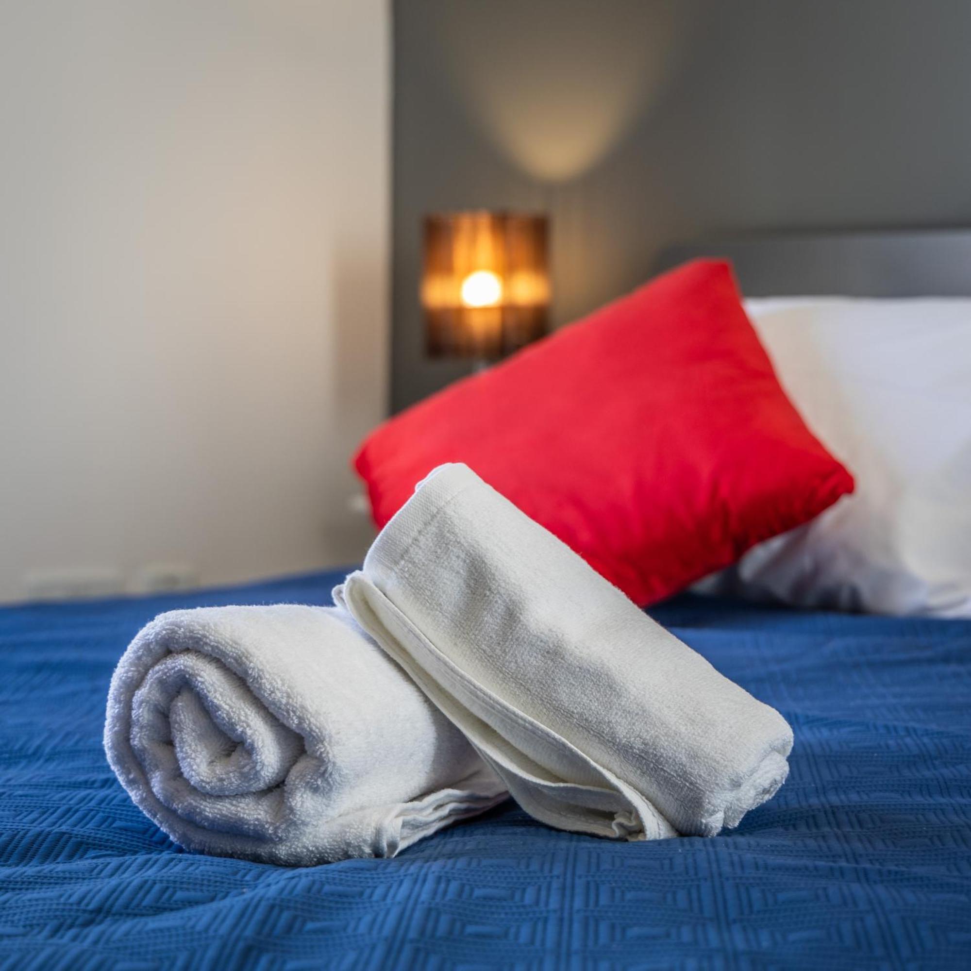 Sleek & Stylish 2Br Accommodation With Large Private Terrace - Close To Saint Julian'S & Tigne Shopping Mall Слима Экстерьер фото