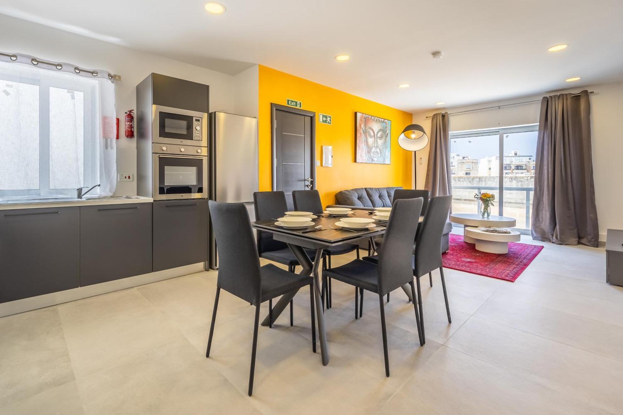 Sleek & Stylish 2Br Accommodation With Large Private Terrace - Close To Saint Julian'S & Tigne Shopping Mall Слима Экстерьер фото